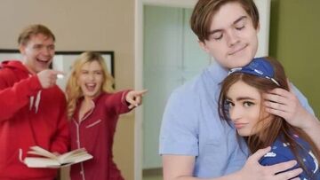 [SisSwap] Minxx Marley, Reese Robbins - Passing First Base