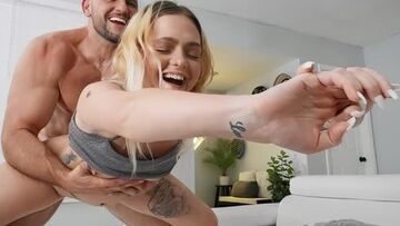 [Mofos] Joey White - Joey DidnT Do Her Homework